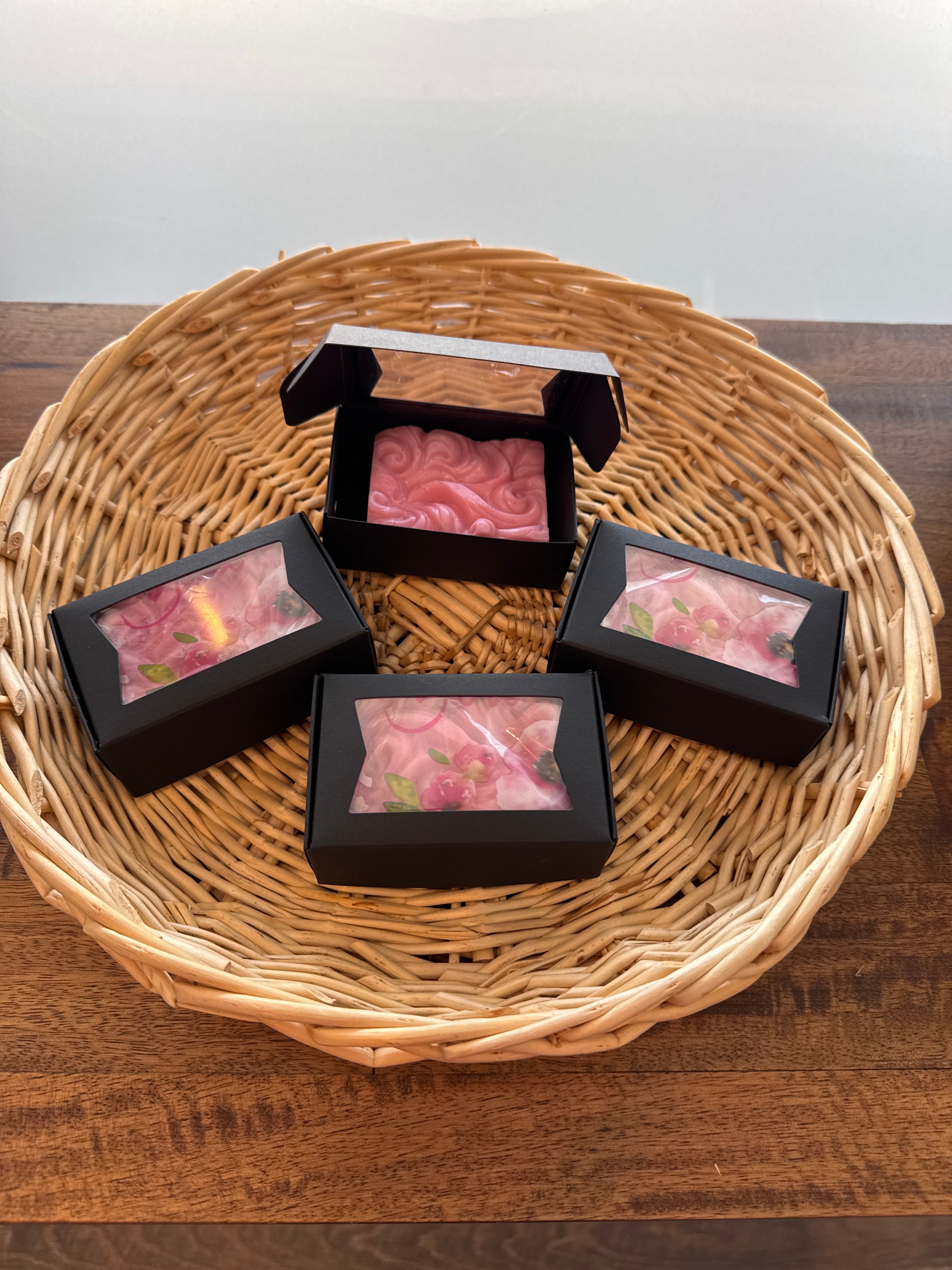 Soap - Lynn-Marie Organics Homemade Rhubarb Fragrance