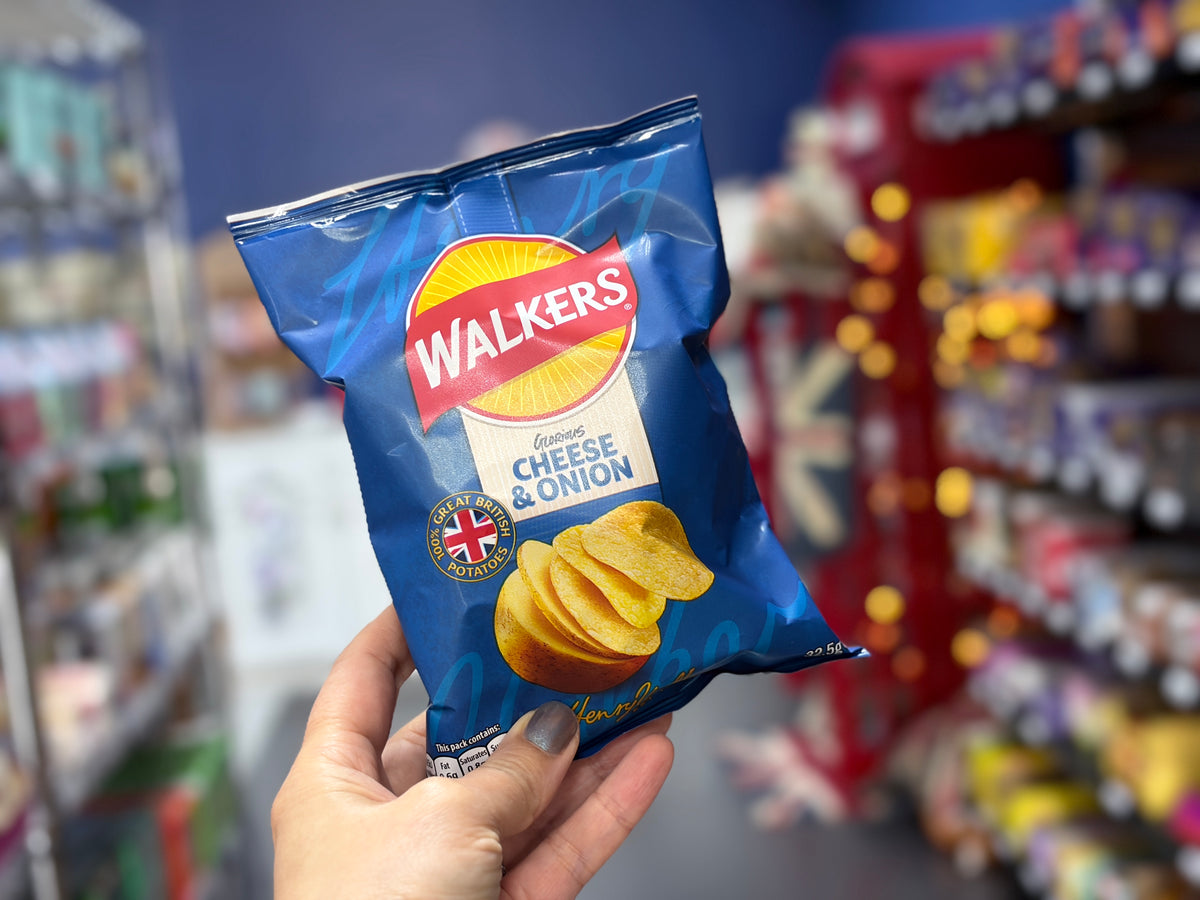 Walkers Cheese & Onion Flavor Crisps 32.5g Bag