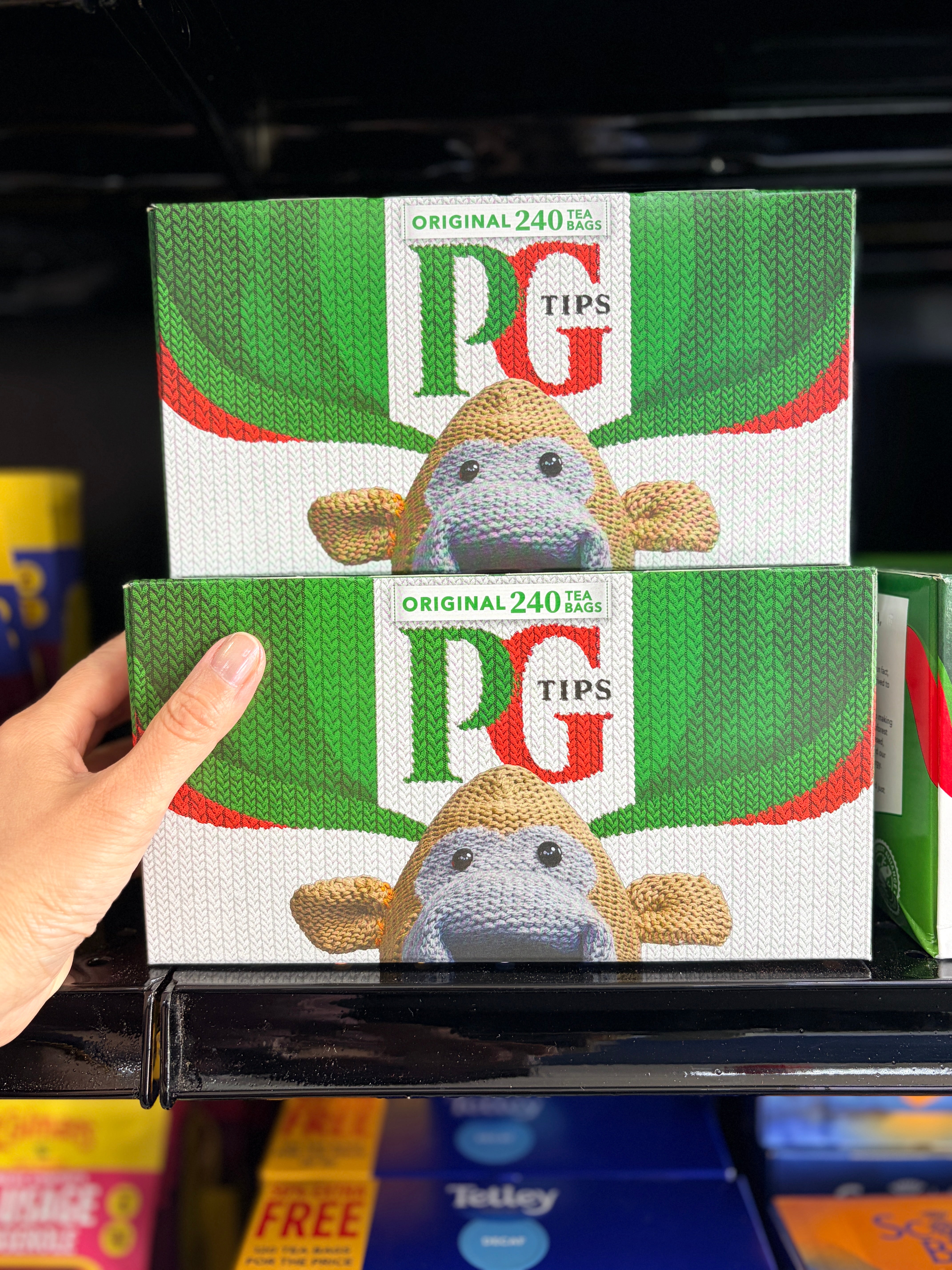 PG Tips Teabags 240 ct (696g)
