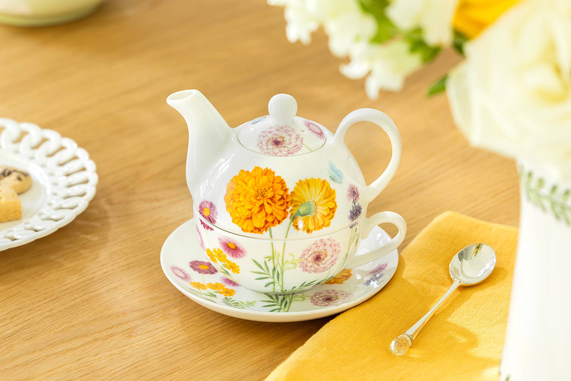 Tea For One Set - Dahlia Bloom Fine Porcelain