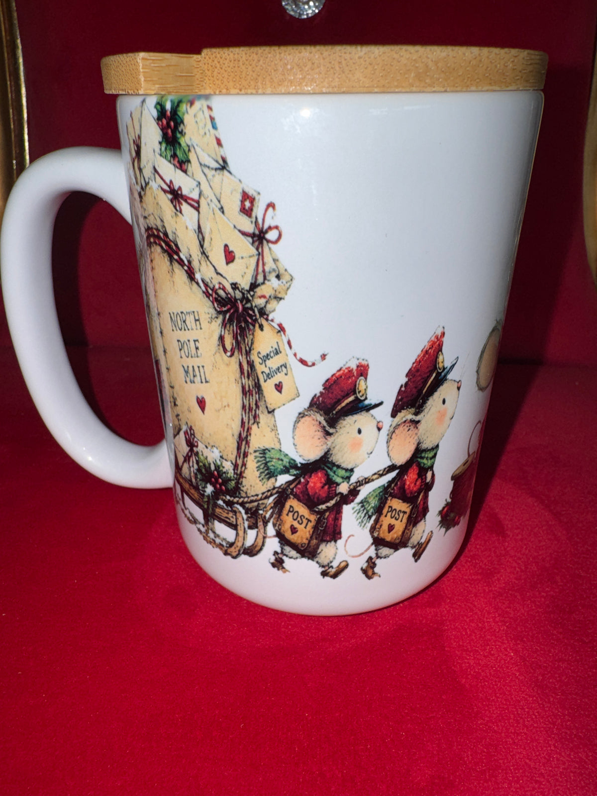Mug 15oz Handmade Design - Postbox with Mice and Letters to North Pole