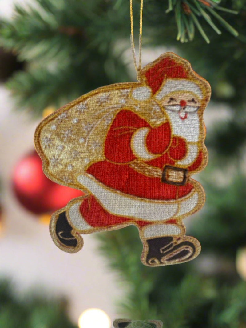 #18 Tinker Tailor Santa with Gold Sack Christmas Ornament.