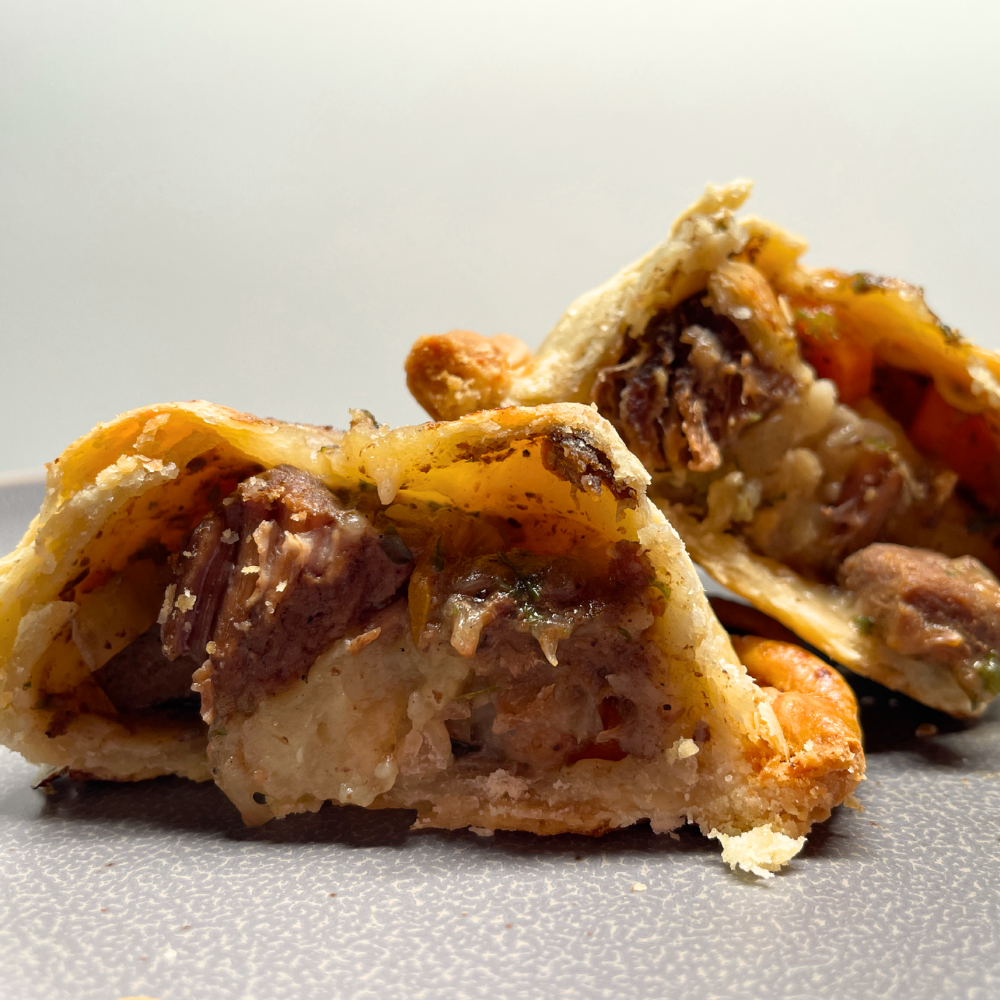 Steak & Guinness Pasty 9oz (1/2lb Ship Weight)