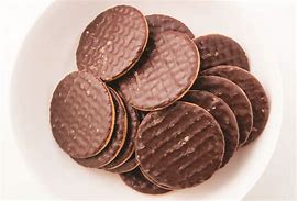 McVitie's Digestives Milk Chocolate Biscuits 266g
