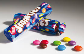 Nestle Smarties Tube 38g offers a delicious chocolate treat perfect for any occasion. Each tube contains colorful, chocolatey buttons that delivers the perfect amount of chocolatey goodness and are perfect for snacking on the go or sharing with friends. With a mix of milk chocolate and crunchy candy, these Smarties are a fun and delicious way to satisfy your sweet cravings.